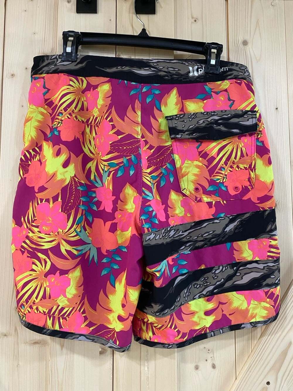 Hurley Phantom Floral Boardshorts, Men's Size 34 - Picture 7 of 10